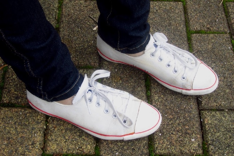 How to Clean Converse: Canvas, White, Black, Suede and Leather
